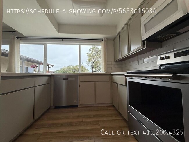 Building Photo - 9220 Canyon Oak Rd