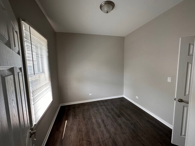 Foto del edificio - 326-334 Raymond St