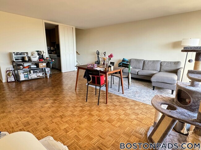 Foto del edificio - 125 Chiswick Rd