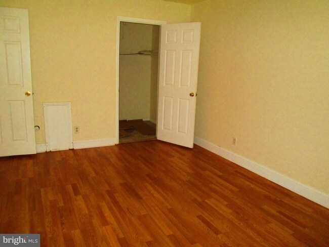 Building Photo - 116 Van Buren Rd