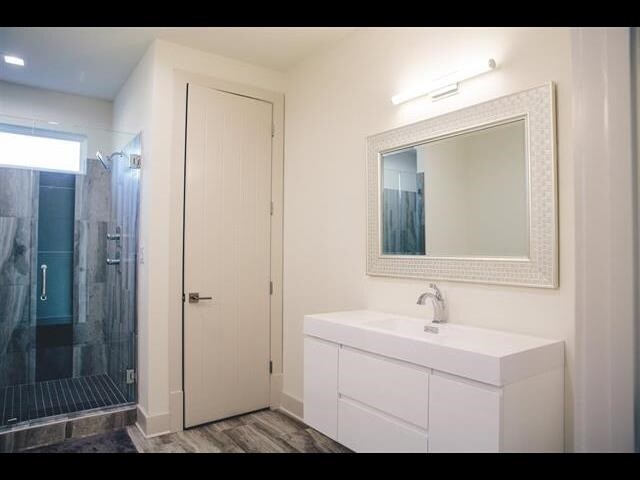 Foto del edificio - 2331 Lake Hall Rd
