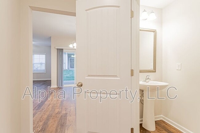 Foto del edificio - 108 Sweet Almond Ct
