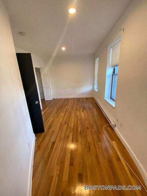 Foto del edificio - 1 Pembroke St