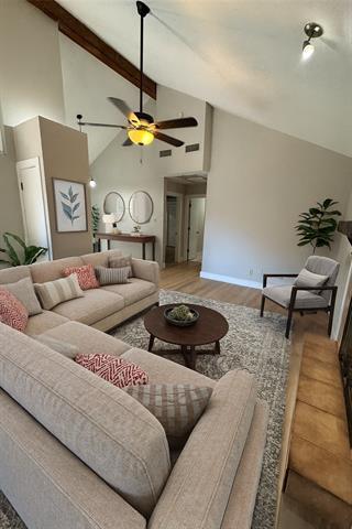 Foto del edificio - 420 S Las Vegas Trail