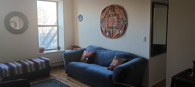 Foto del edificio - 572 Union St