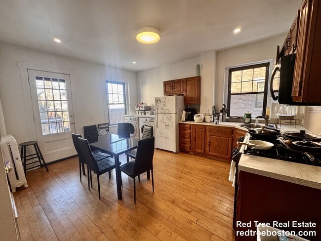 Foto del edificio - 1173 Commonwealth Ave