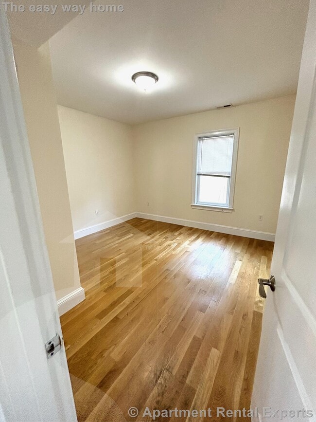 Photo - 57 Greenleaf Ave Apartment