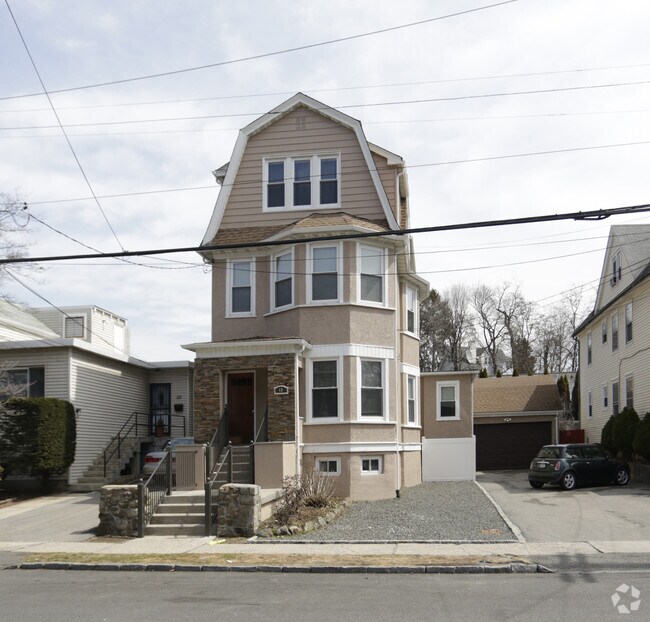 48 Parkway Rd, Bronxville, NY 10708 Apartments Bronxville, NY