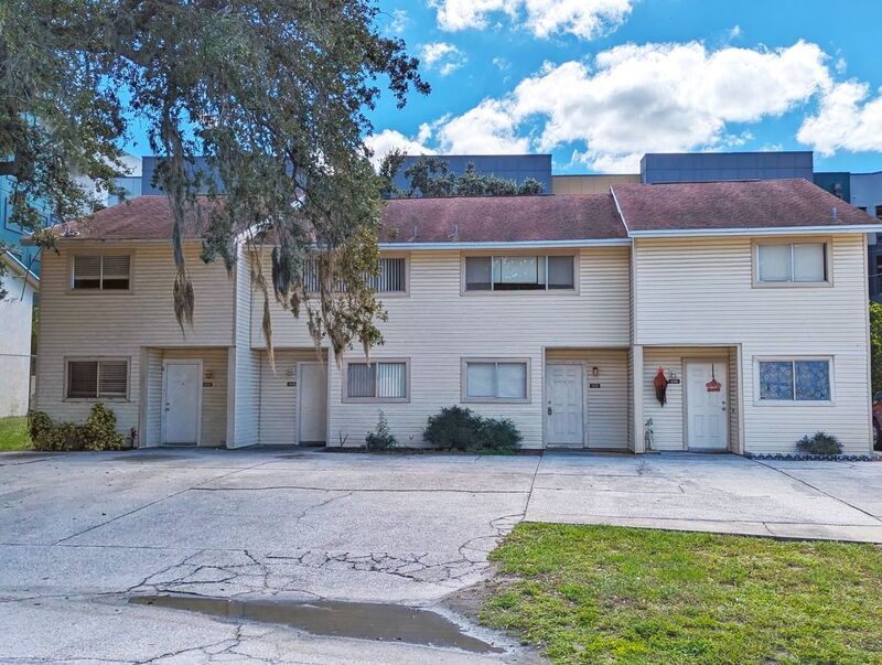 Primary Photo - 12124 Napiers Cir