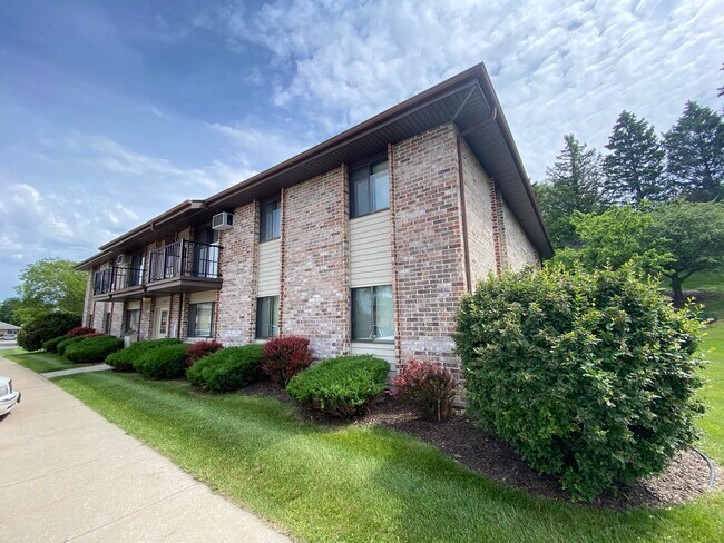 Welcome to your new home! - 1577 Honeysuckle Rd