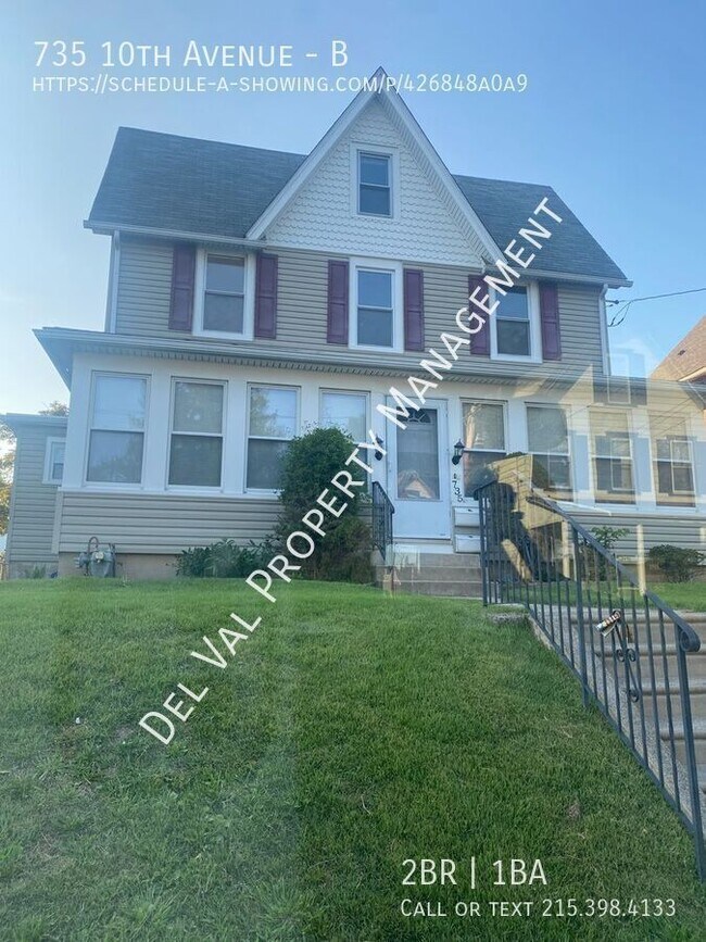 Building Photo - 735 10th Ave