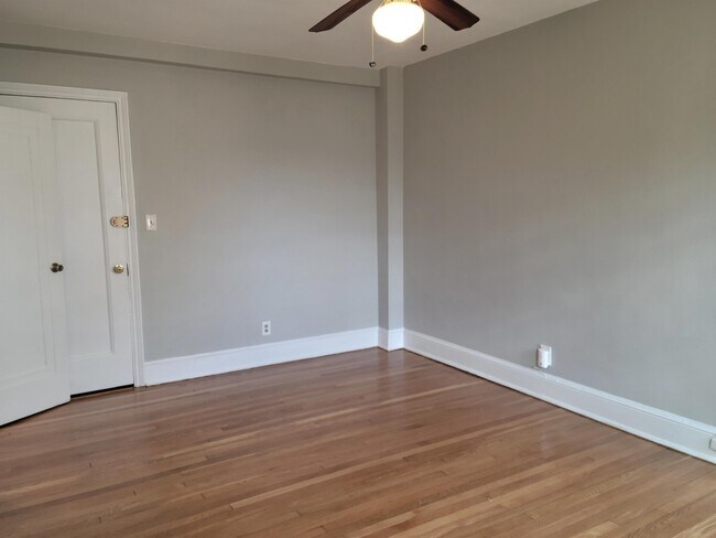 Photo - 1301 Longfellow St NW House