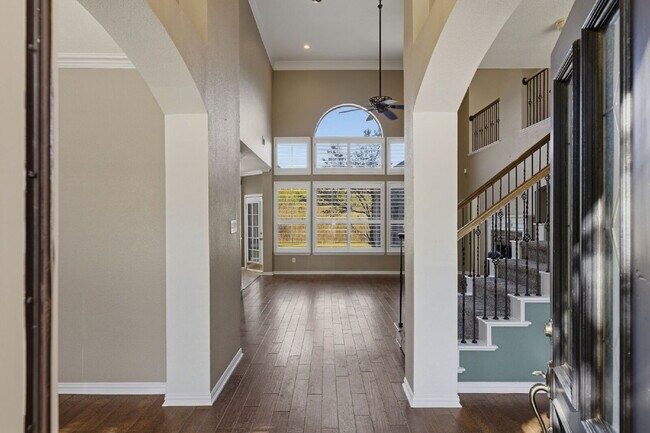 Foto del edificio - "Exceptional 3-2.5-2 with Flexible Living and Greenbelt Privacy!"