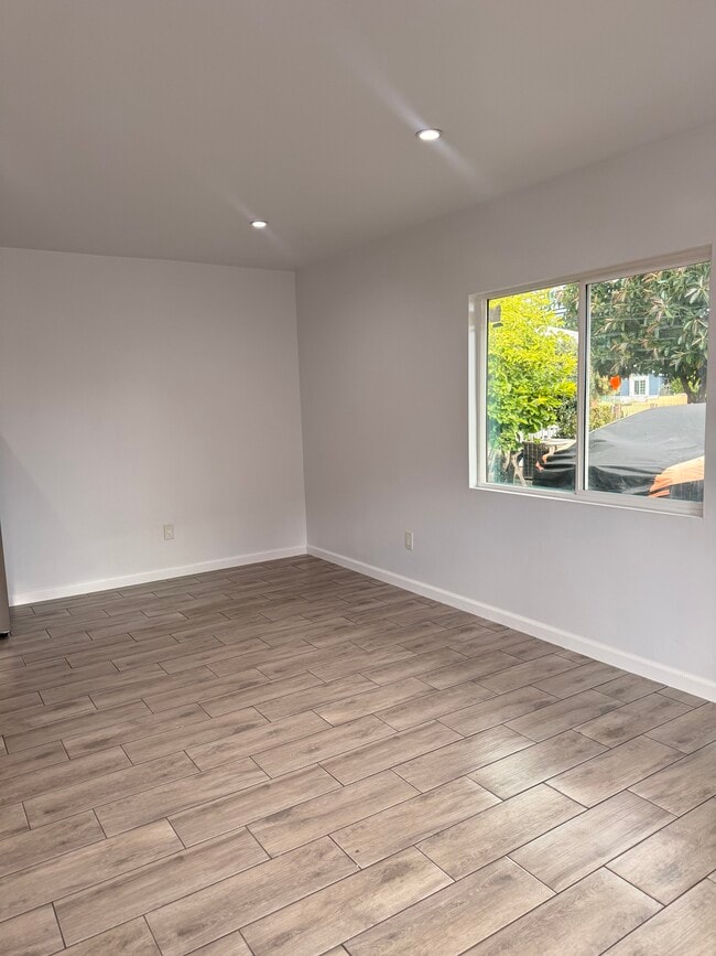 sala de estar/cocina - 14643 Chatsworth St