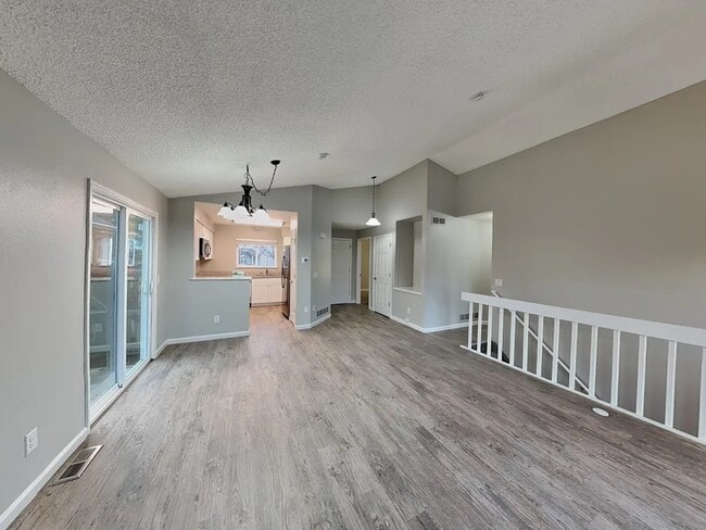 Building Photo - 4121 E 134th Dr