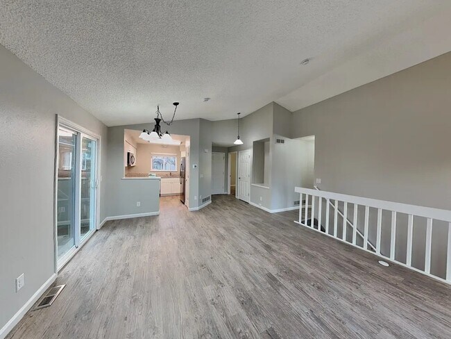 Foto del edificio - 4121 E 134th Dr