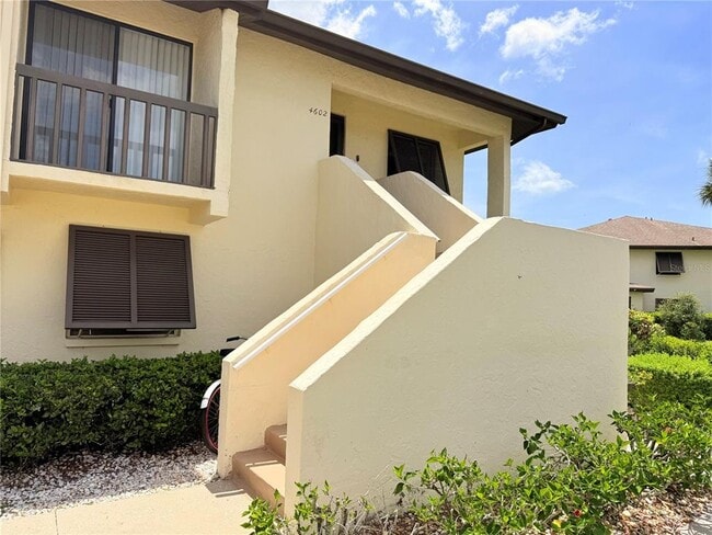 Building Photo - 4602 Longwater Chase