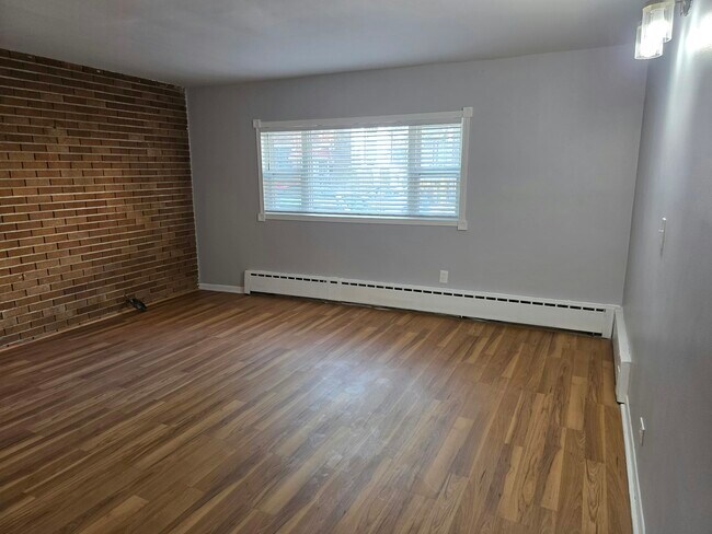 Foto del edificio - 3611 S Wood St