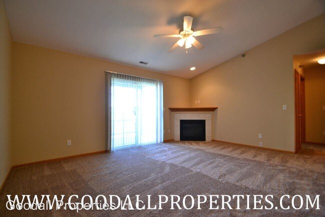 Foto del edificio - 2 br, 2 bath House - 4110 100th Street #12