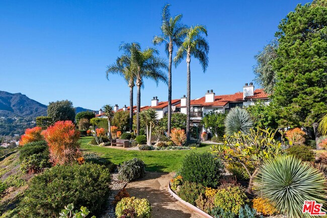 Foto del edificio - 1798 Palisades Dr