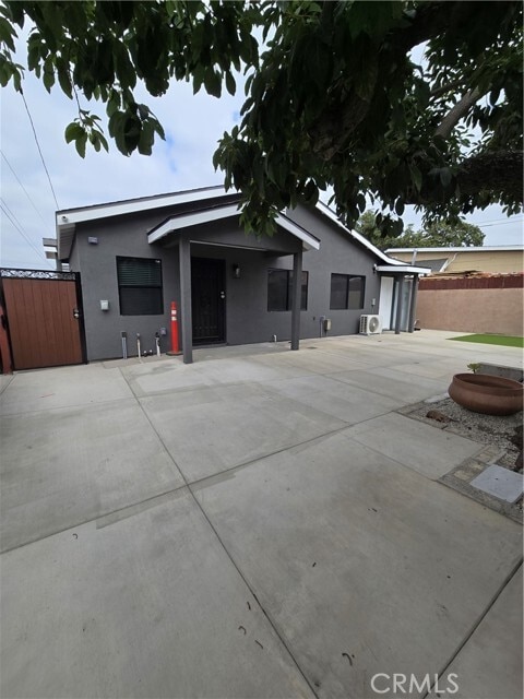 Building Photo - 14306 Crossdale Ave