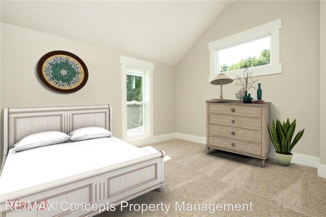 Foto del edificio - 3 br, 1 bath House - 302 6th Street