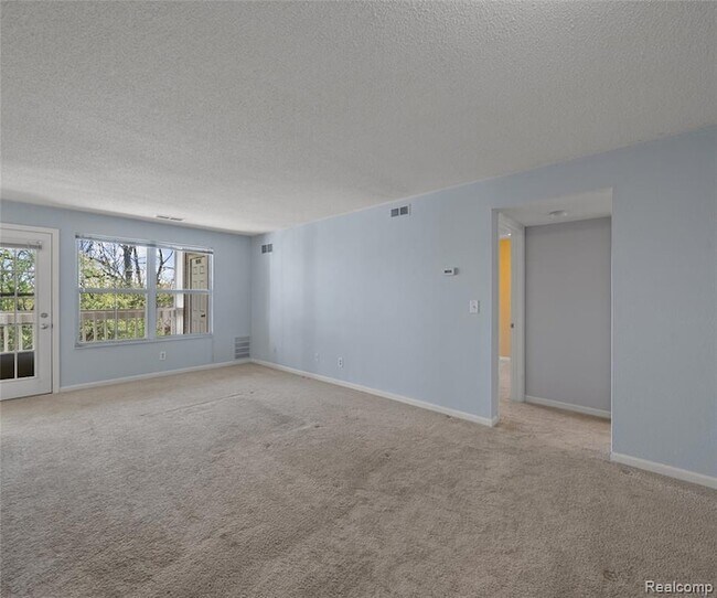 Foto del edificio - 101 Fieldcrest St