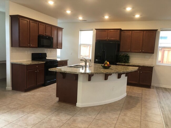 Building Photo - Beautiful home for rent in Sparks