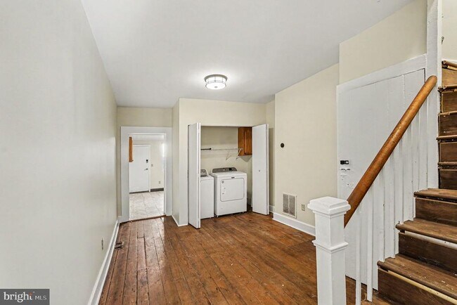 Foto del edificio - 229 S Fremont Ave