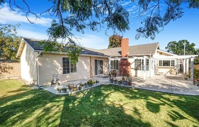 Foto del edificio - 24121 El Tiradore Cir