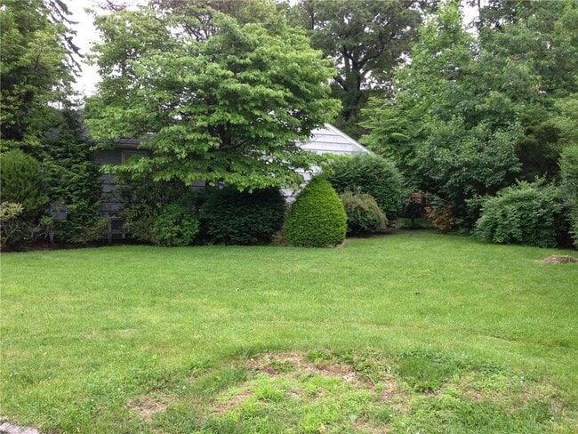 Building Photo - 54 Drake Rd