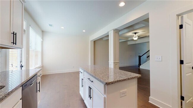 Building Photo - 5334 Brooklands Dr