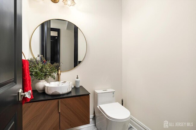 Foto del edificio - 11 Hamilton Dr