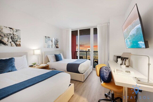 Foto del edificio - 2602 E Hallandale Beach Blvd