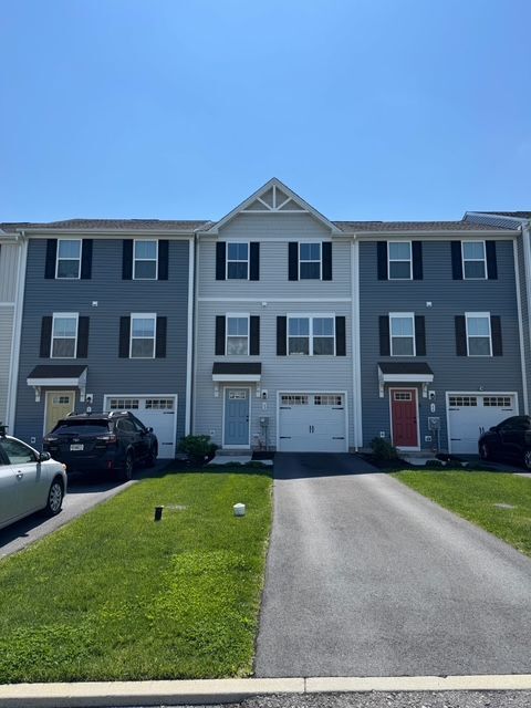 Building Photo - 62 Rose Gln Ct