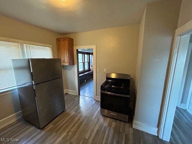 Foto del edificio - 10806 Fidelity Ave