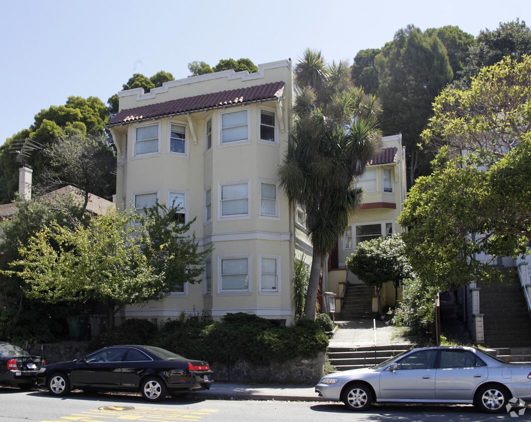 Primary Photo - 2654 Harrison St