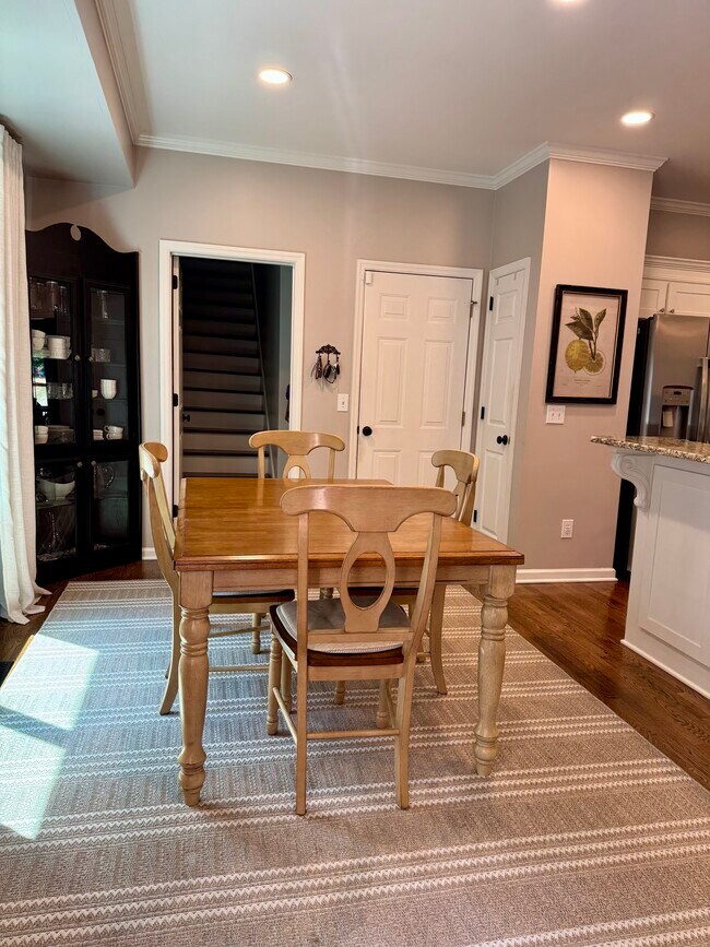 Foto del edificio - 137 Golden Meadow Ln