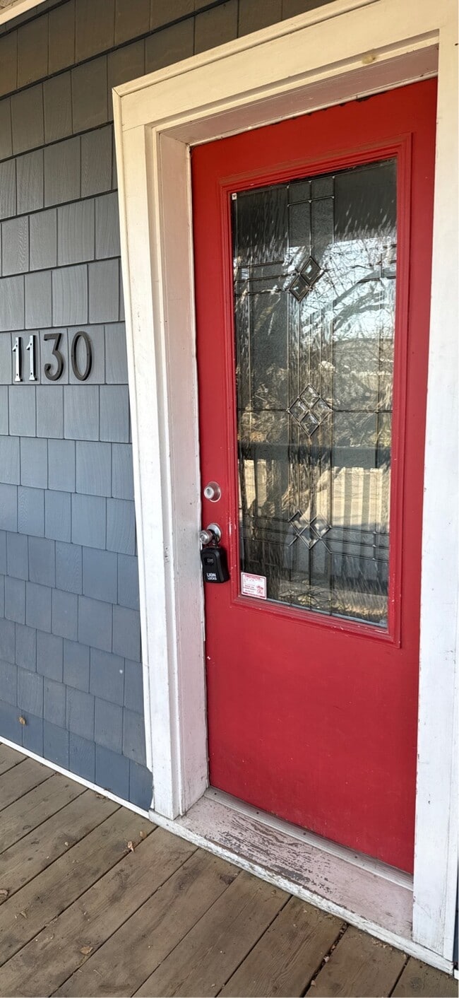 Photo du bâtiment - 1130 Main St N