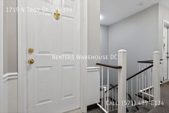 Building Photo - 1719 N Troy St