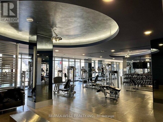 Photo du bâtiment - 5162 Yonge St