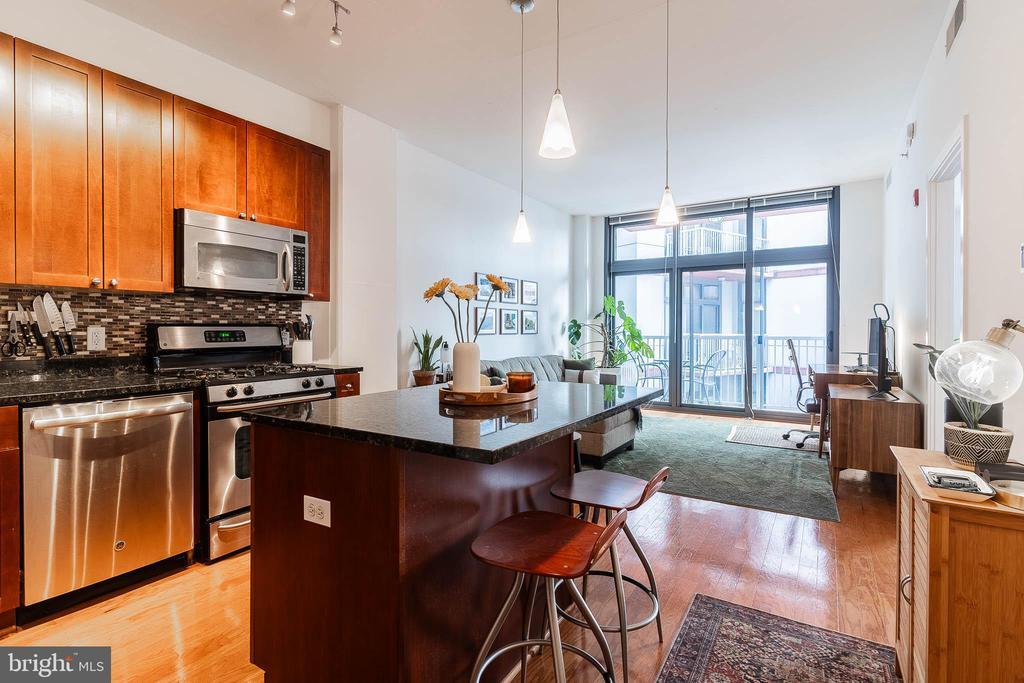 Foto principal - 2120 Vermont Ave NW