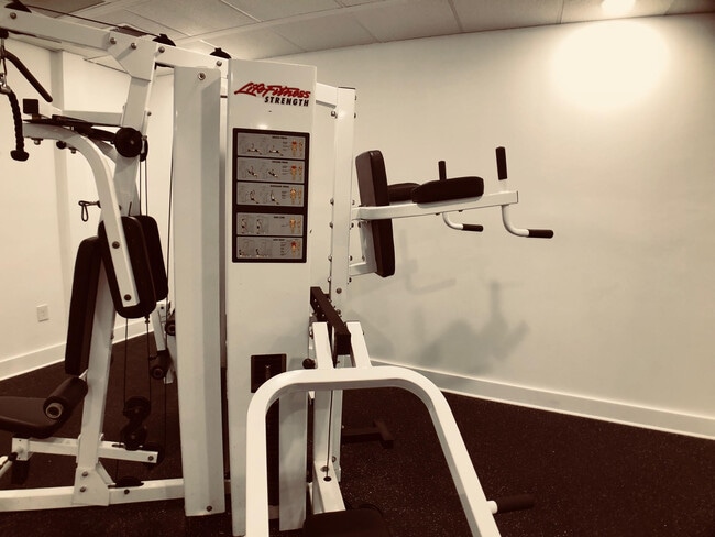 Fitness center - 6450 Collins Ave