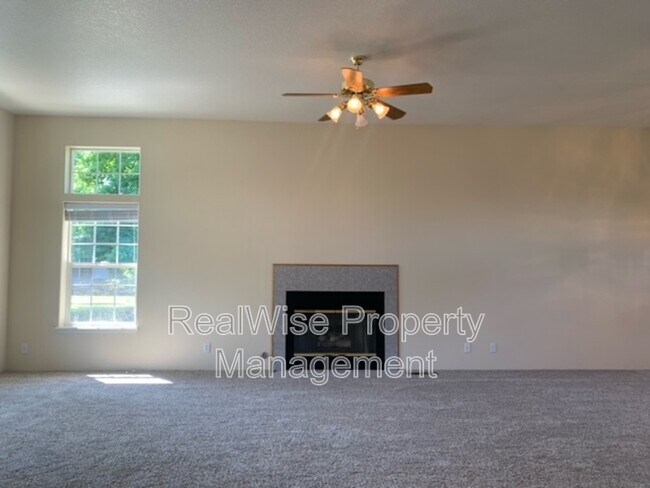Foto del edificio - 2226 Blue Heron Ct