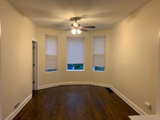 Foto del edificio - 9102 S Kingston Ave