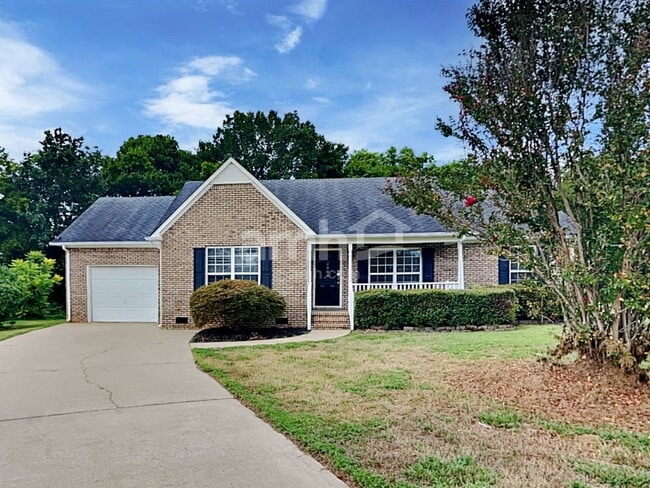 Building Photo - 2908 Checkers Ct