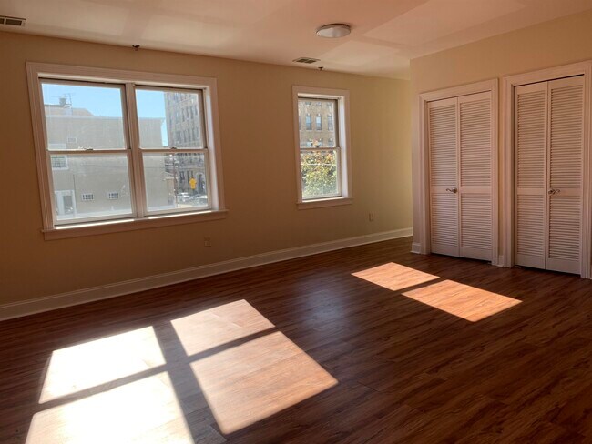 Foto del edificio - 528 47th St