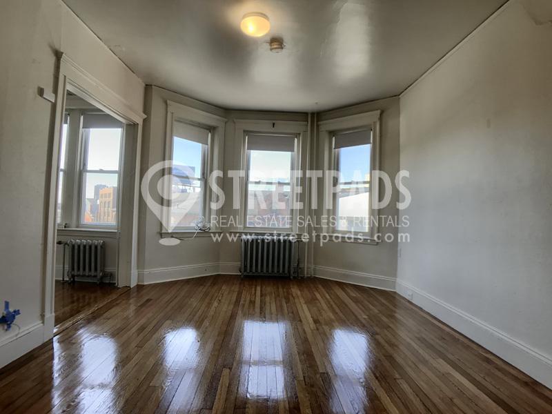 bedroom in Boston MA 02215 - bedroom in Boston MA 02215
