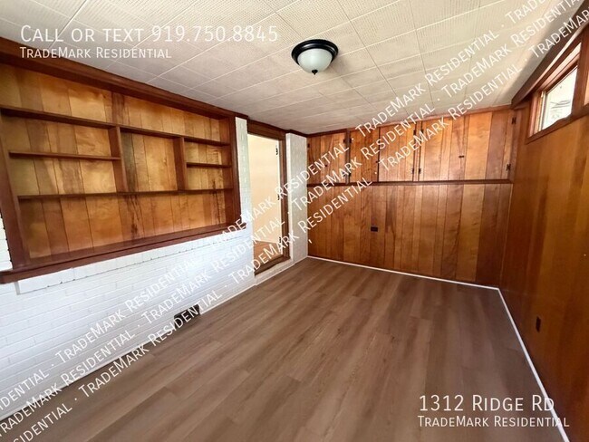 Foto del edificio - 1312 Ridge Rd