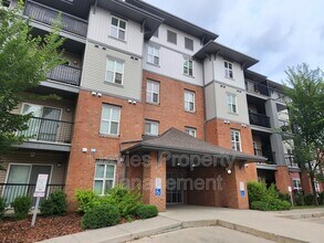 Building Photo - 667 Watt Blvd SW